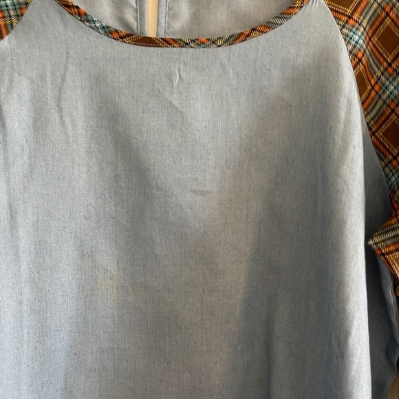 Kori Fall Chambray Top - Picture 8 of 11